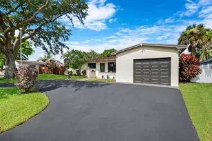 510 NW 93rd Terrace, Pembroke Pines, FL 33024 - Photo 1