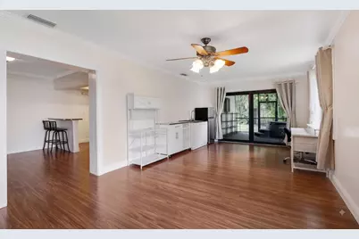 510 NW 93rd Terrace, Pembroke Pines, FL 33024 - Photo 8