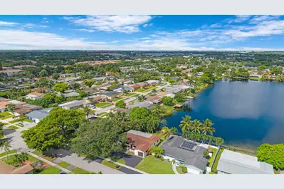 510 NW 93rd Terrace, Pembroke Pines, FL 33024 - Photo 26