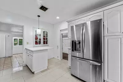 2030 NW 43rd Street, Miami, FL 33142 - Photo 12