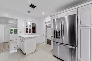 2030 NW 43rd St, Miami, FL 33142 - Photo 12