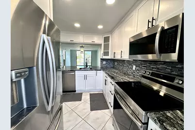 801 N Ocean Boulevard #202, Pompano Beach, FL 33062 - Photo 8