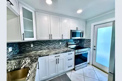 801 N Ocean Boulevard #202, Pompano Beach, FL 33062 - Photo 6