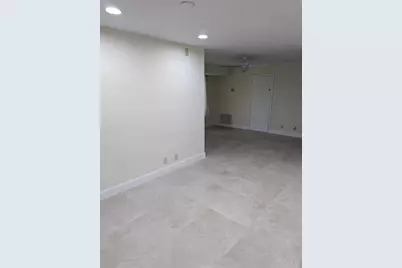 5220 NE 14th Way #8, Fort Lauderdale, FL 33334 - Photo 2