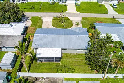 415 Willows Avenue, Port Saint Lucie, FL 34952 - Photo 8