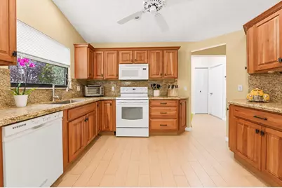 701 NW 25th Avenue, Delray Beach, FL 33445 - Photo 12
