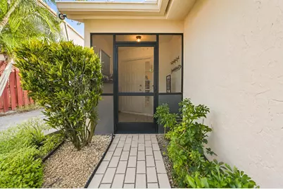701 NW 25th Avenue, Delray Beach, FL 33445 - Photo 2