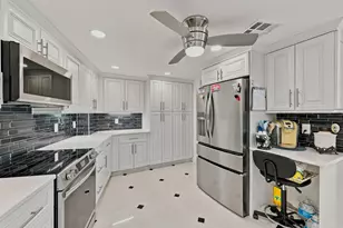 3900 N Ocean Dr, Lauderdale by the Sea, FL 33308 - Photo 18
