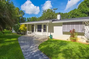 4445 61st Ct, Vero Beach, FL 32967 - Photo 2