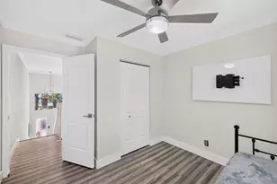 343 Ives Dairy Rd, Miami, FL 33179 - Photo 36
