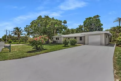 902 Garnett Street, Lantana, FL 33462 - Photo 2