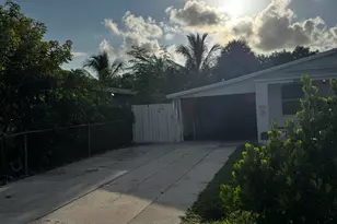 608 NE 2nd, Boynton Beach, FL 33435 - Photo 2