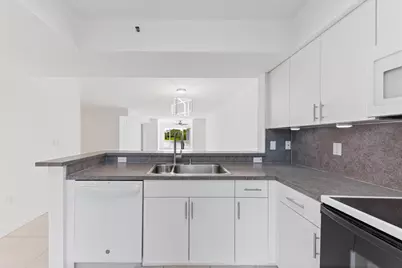 5842 Crystal Shores Drive #205, Boynton Beach, FL 33437 - Photo 6