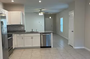 3368 N Park Dr, Fort Pierce, FL 34982 - Photo 6