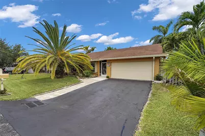 9811 NW 53rd Court, Coral Springs, FL 33076 - Photo 4
