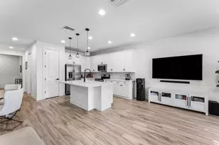10175 Akenside Dr, Boca Raton, FL 33428 - Photo 4