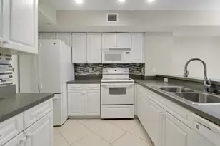 236 Village Blvd, Tequesta, FL 33469 - Photo 10