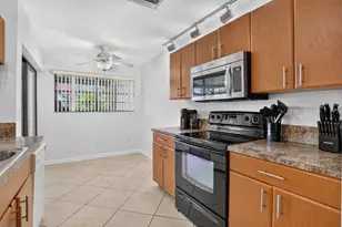 327 NW 36th Ave, Deerfield Beach, FL 33442 - Photo 14