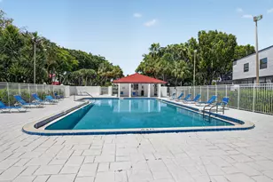 327 NW 36th Ave, Deerfield Beach, FL 33442 - Photo 42
