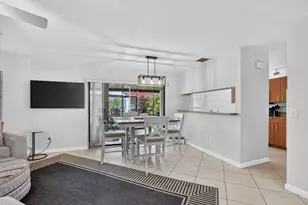 327 NW 36th Ave, Deerfield Beach, FL 33442 - Photo 8