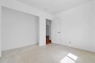 1400 NE 42nd Ct, Oakland Park, FL 33334 - Photo 22