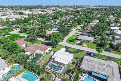 1400 NE 42nd Court, Oakland Park, FL 33334 - Photo 32