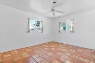 1400 NE 42nd Ct, Oakland Park, FL 33334 - Photo 14