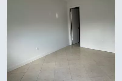 10019 NW 4th Street #202, Pembroke Pines, FL 33024 - Photo 4
