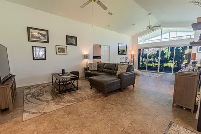 442 SW Fairway Vista, Port Saint Lucie, FL 34986 - Photo 4