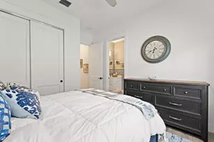 12172 Waterstone Cir, Palm Beach Gardens, FL 33412 - Photo 38