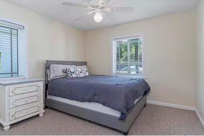 1106 N Lakeside Drive, Lake Worth Beach, FL 33460 - Photo 2