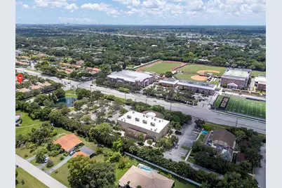 120 NW 117th Terrace, Plantation, FL 33325 - Photo 10