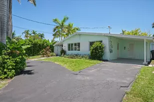 1158 Grant St, Hollywood, FL 33019 - Photo 2