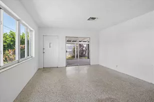 1158 Grant St, Hollywood, FL 33019 - Photo 12