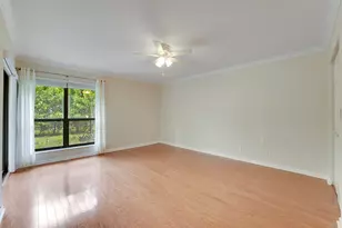 13 Lexington Ln E, Palm Beach Gardens, FL 33418 - Photo 10