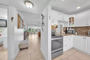6051 NW 61st Ave, Tamarac, FL 33319 - Photo 4