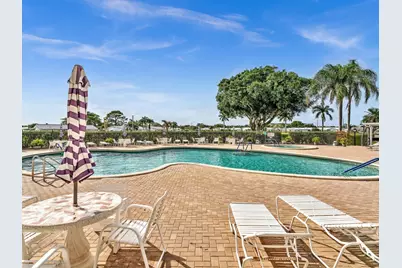 1907 SW 22nd Avenue, Boynton Beach, FL 33426 - Photo 40