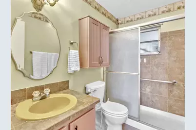 1907 SW 22nd Avenue, Boynton Beach, FL 33426 - Photo 10