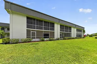 464 Piedmont J, Delray Beach, FL 33484 - Photo 2