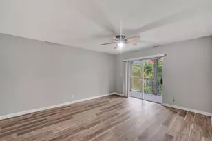 555 SE 8th St, Deerfield Beach, FL 33441 - Photo 4