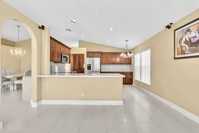 3760 Newport Avenue, Boynton Beach, FL 33436 - Photo 10