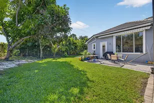 755 SW River Bend Cir, Stuart, FL 34997 - Photo 50