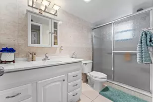 3251 Holiday Springs Blvd, Margate, FL 33063 - Photo 14
