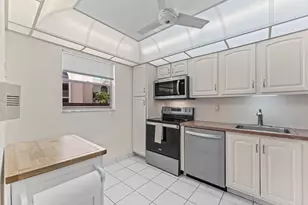 3251 Holiday Springs Blvd, Margate, FL 33063 - Photo 4