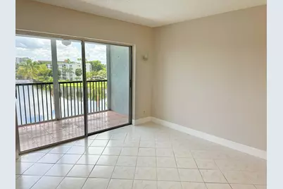 2220 N Cypress Bend Drive #503, Pompano Beach, FL 33069 - Photo 10