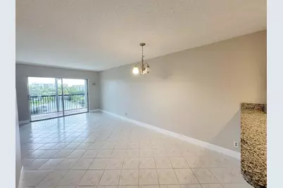 2220 N Cypress Bend Drive #503, Pompano Beach, FL 33069 - Photo 8