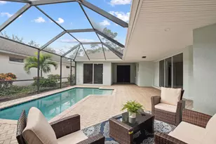 1018 Carolina Cir SW, Vero Beach, FL 32962 - Photo 4