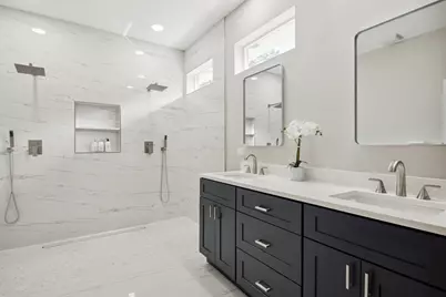1018 Carolina Circle SW, Vero Beach, FL 32962 - Photo 32