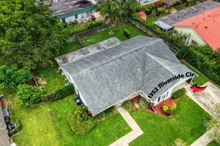 1350 Riverside Cir, Wellington, FL 33414 - Photo 38