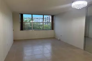 1100 St Charles Pl, Pembroke Pines, FL 33026 - Photo 12